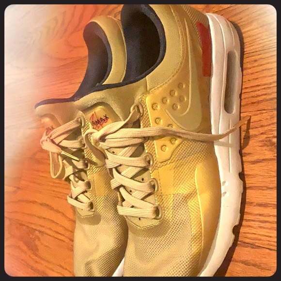 nike air max zero metallic gold